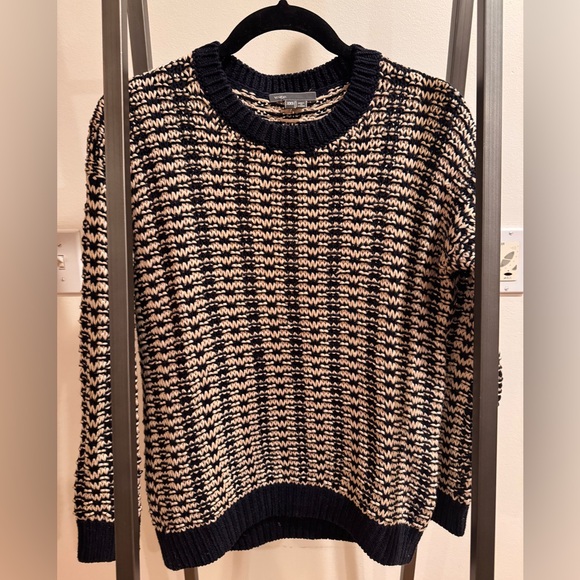 Vince Navy and Cream Knit Sweater - Picture 1 of 5